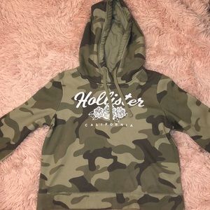 Hollister sweater